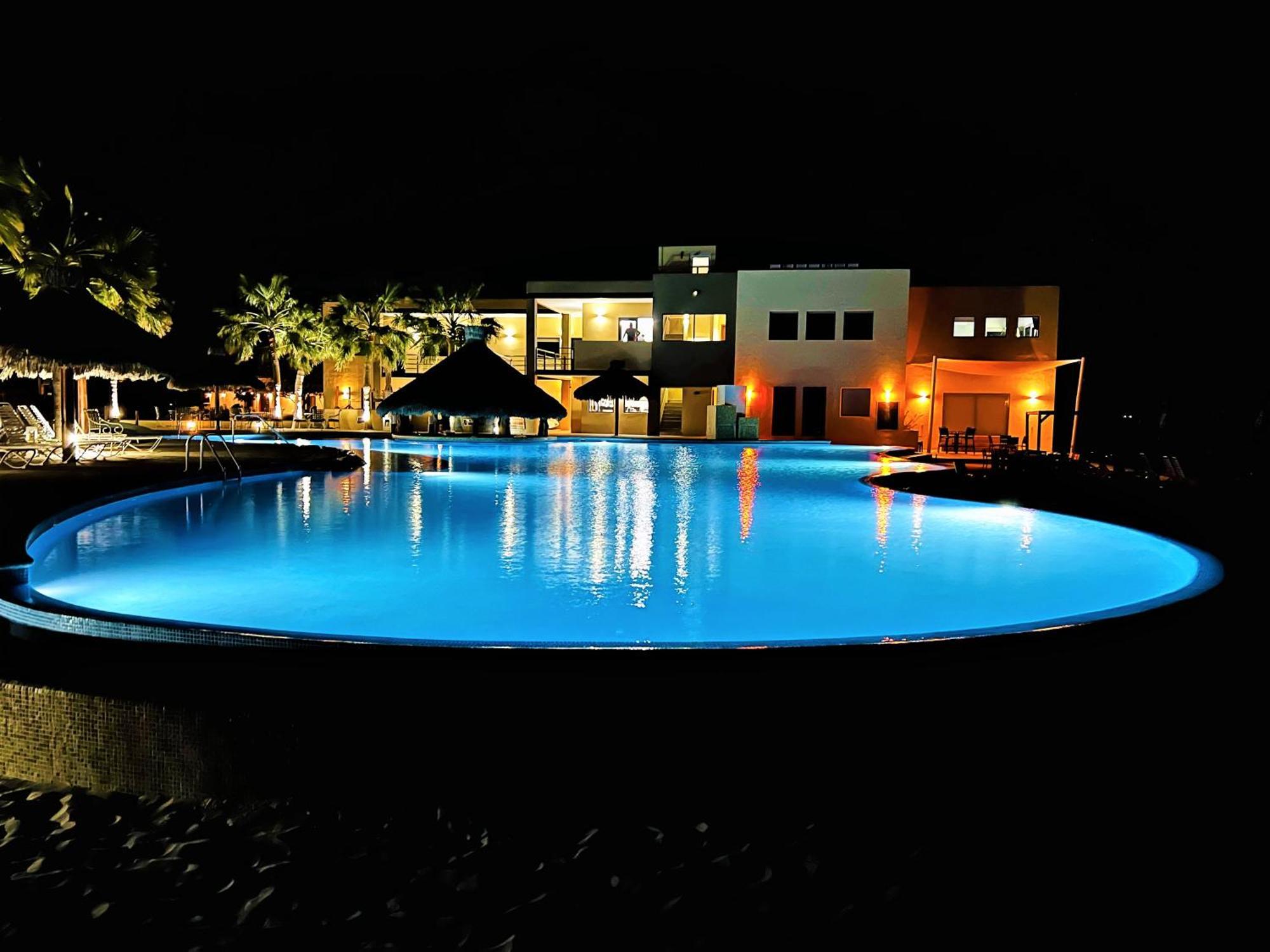 Rocky Point - Ocean Front - King - Suites - Sleeps12 - Gated - Pools Wi-Fi Bahia La Choya Εξωτερικό φωτογραφία