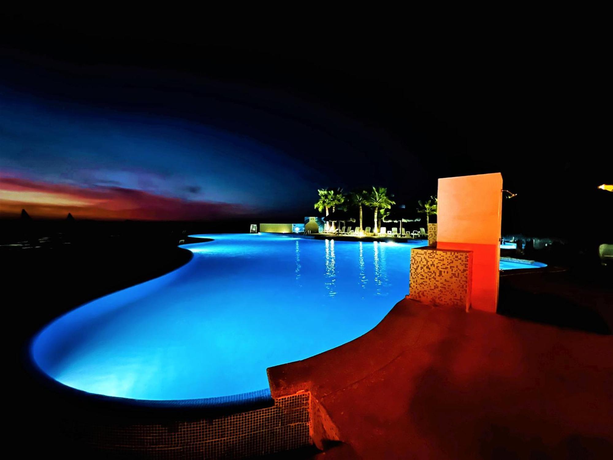 Rocky Point - Ocean Front - King - Suites - Sleeps12 - Gated - Pools Wi-Fi Bahia La Choya Εξωτερικό φωτογραφία